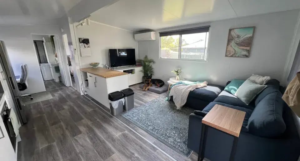 VanHomes: Young Aussie builds $98,000 first home in a day