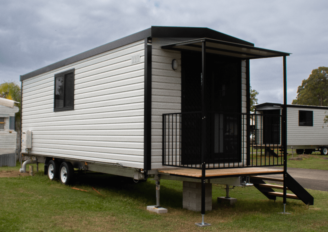 Studio VanHome - Tuggerawong Caravan Park